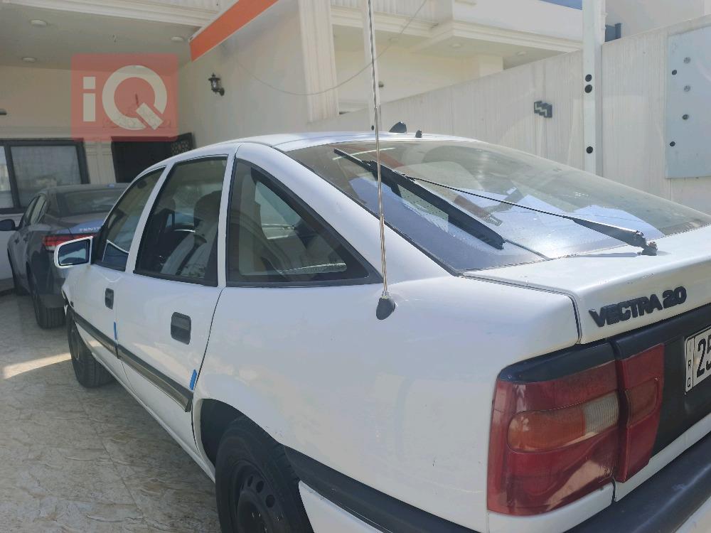 اوبل فيكترا